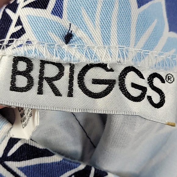 Briggs Blue Floral Straight Back Slit Skirt Size 12 - Picture 4 of 6